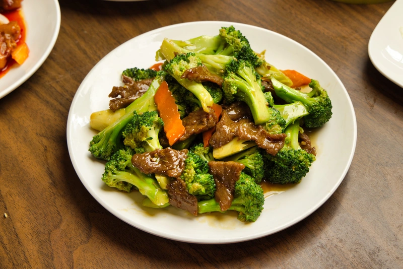 Beef with Broccoli and Carrots